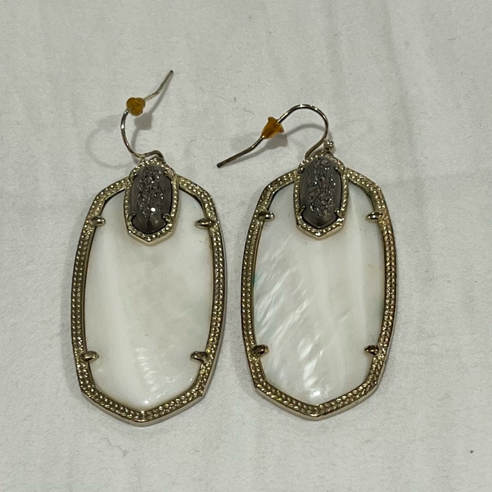 Kendra Scott White Pearl with Silver Drusy Danielle Earring